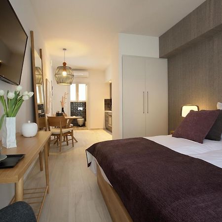 Happiness Lifestyle Suite Athena Bagian luar foto