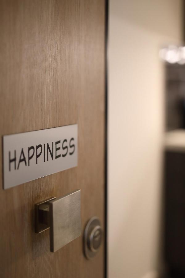 Happiness Lifestyle Suite Athena Bagian luar foto